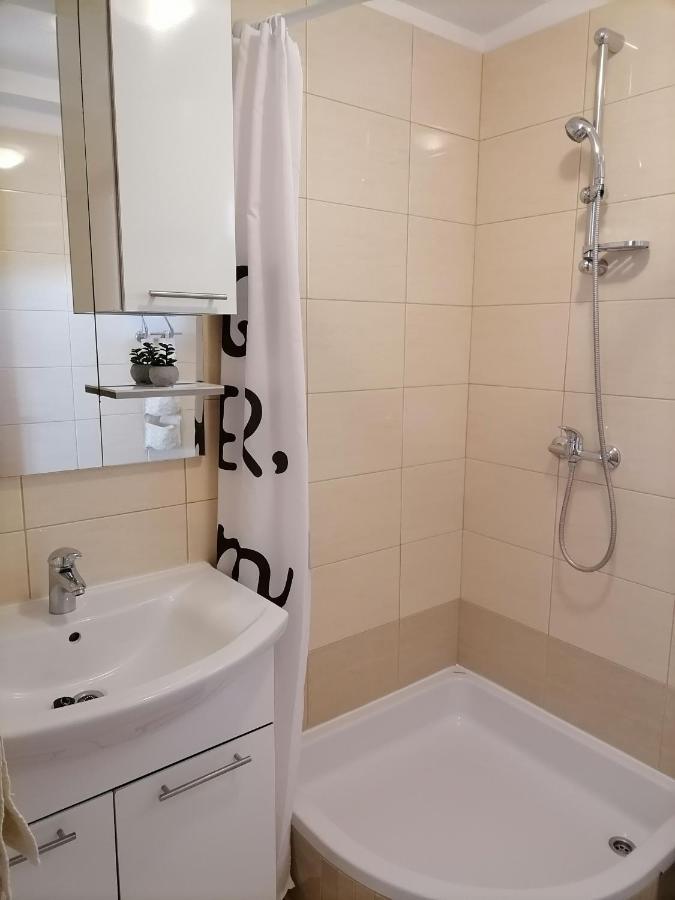 Apartmani Marijana Lozovac Luaran gambar
