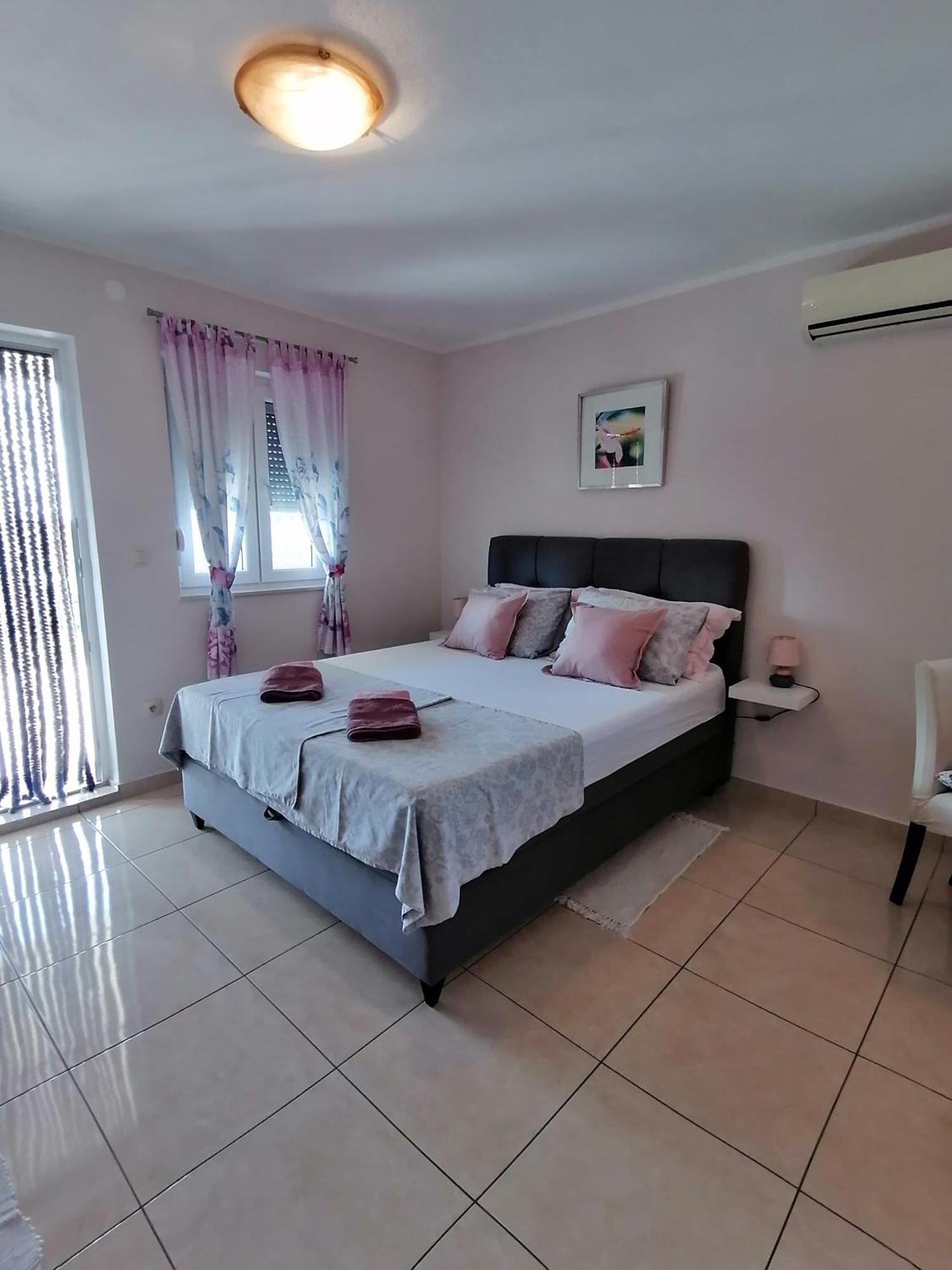 Apartmani Marijana Lozovac Luaran gambar