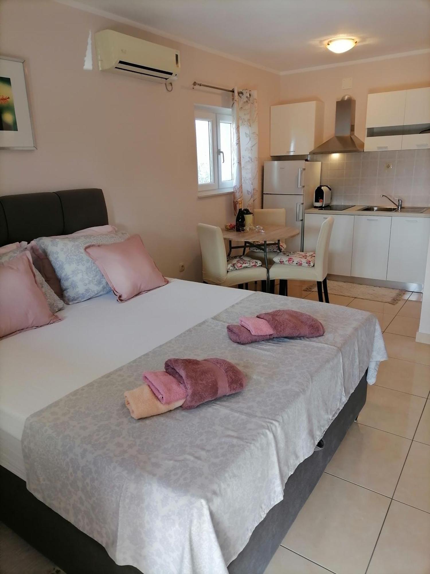Apartmani Marijana Lozovac Luaran gambar