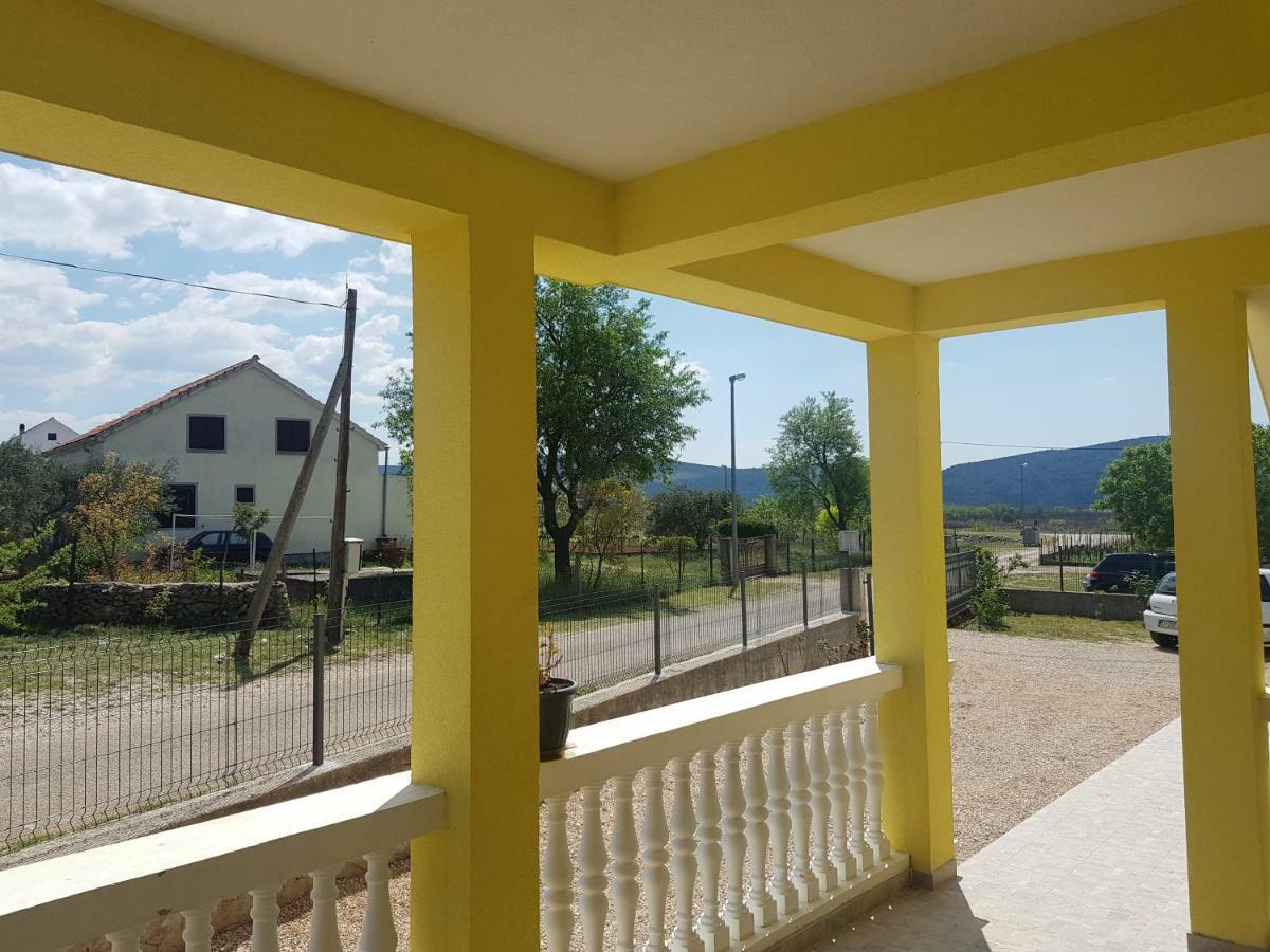 Apartmani Marijana Lozovac Luaran gambar