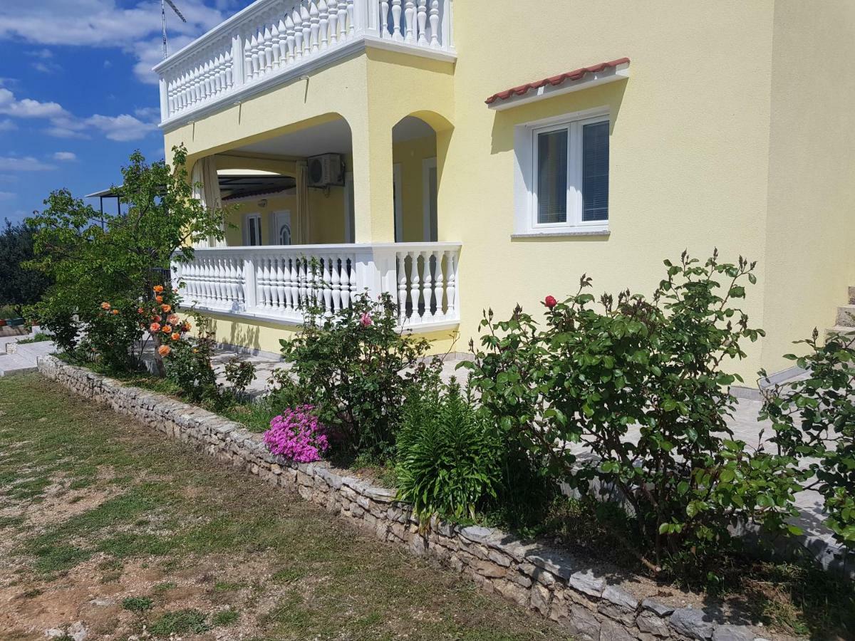 Apartmani Marijana Lozovac Luaran gambar