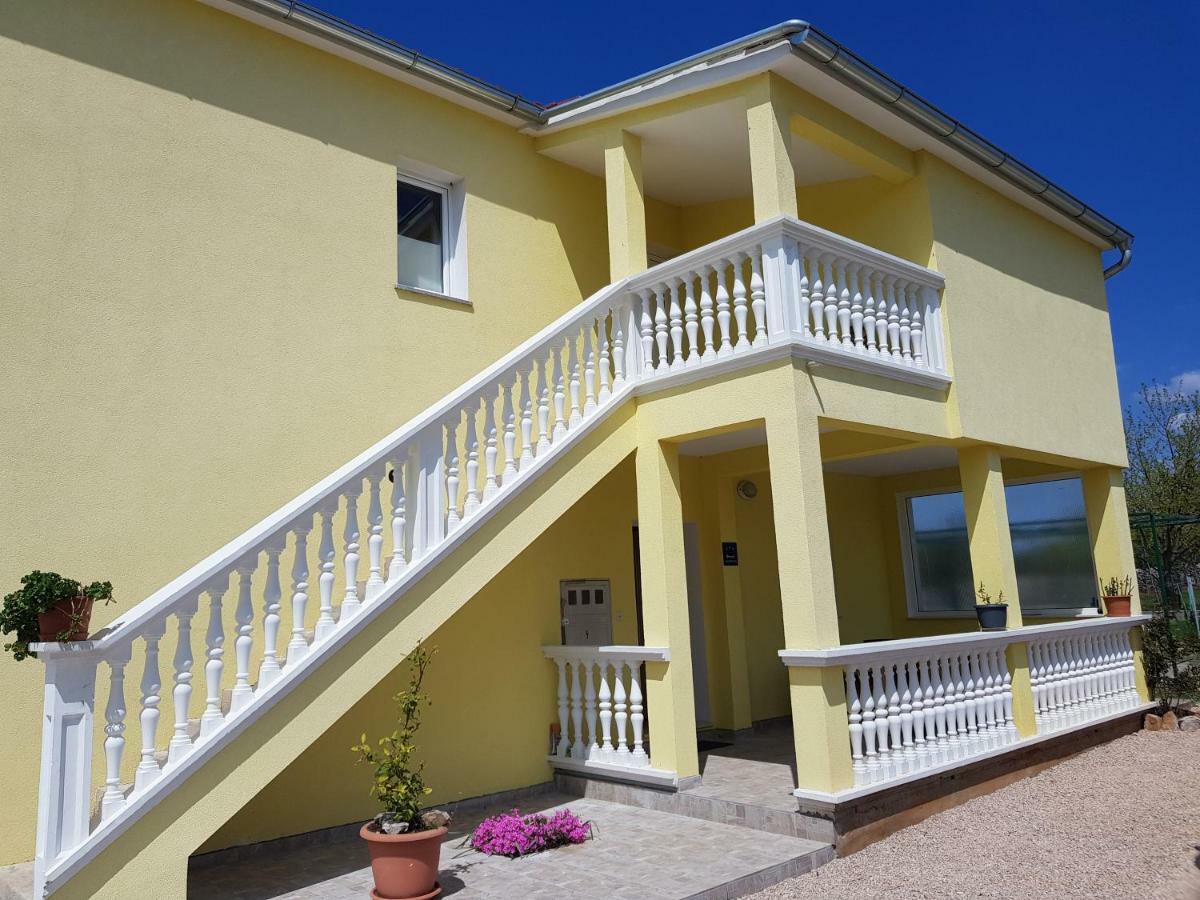 Apartmani Marijana Lozovac Luaran gambar